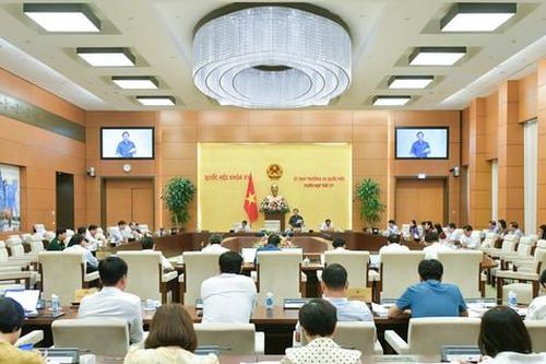 Việc kiểm soát tài sản, thu nhập của người có chức quyền còn hạn chế