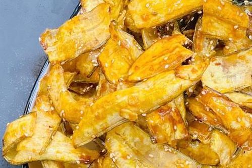 Giải cứu chuối xanh mùa mưa lũ, đừng chỉ luộc mà hãy biến tấu với 5 món ngon này
