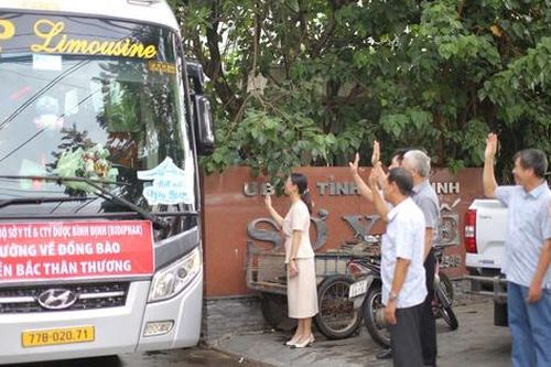 2 đoàn y bác sĩ Bình Định lên đường hỗ trợ Yên Bái, Thái Nguyên