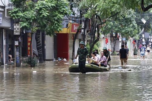 Chi tiết thời gian nước rút những ngày tới ở các vùng đang ngập lũ