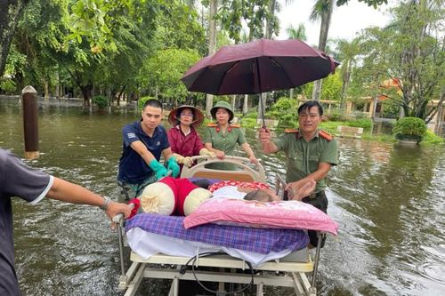 Hà Nam: di dời, sơ tán hơn 2.300 hộ dân do bão số 3 gây ra