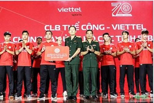 'Bầu ơi thương lấy bí cùng'