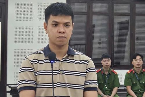 'Bợ' tiền người yêu đi cá độ