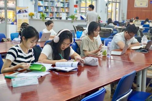 Tân sinh viên lập kế hoạch cho năm học mới