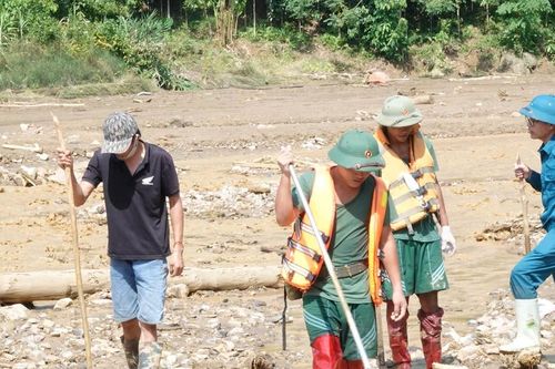 Tìm thấy thêm 3 thi thể người dân mất tích ở Làng Nủ