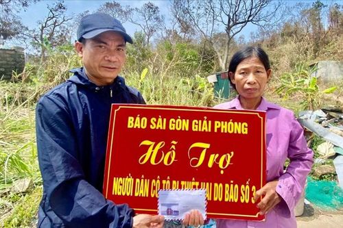Báo SGGP tiếp tục hỗ trợ các hộ dân bị thiệt hại nặng tại đảo Cô Tô, Quảng Ninh