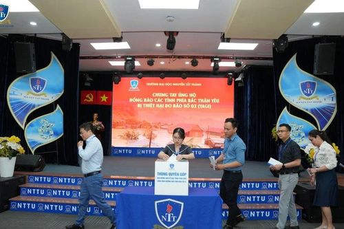 Các trường Đại học ở TPHCM hỗ trợ đồng bào vùng lũ phía Bắc hàng tỷ đồng
