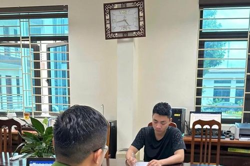 Khởi tố thanh niên tông gãy chân CSGT
