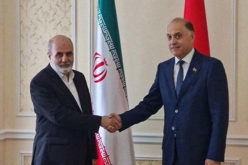Iran cam kết tăng cường hợp tác song phương với một quốc gia Đông Âu