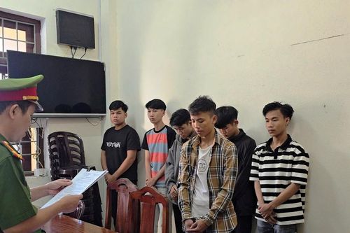 Mâu thuẫn trong quá trình 'chát chít', hai nhóm thanh niên hẹn nhau hỗn chiến