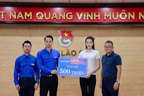 Trao 500 triệu đồng của bạn đọc đến thân nhân người tử vong tại Lào Cai