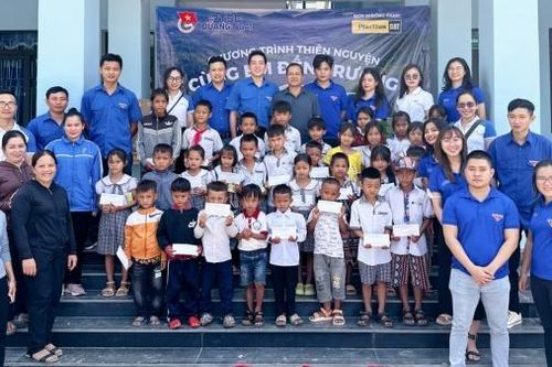 Đoàn Thanh niên PTSC Quảng Ngãi và hành trình thiện nguyện tại huyện Sơn Tây
