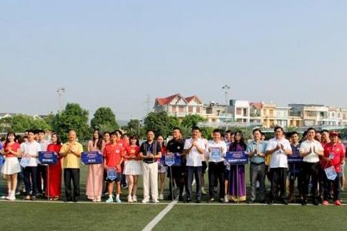 Lần đầu tiên có siêu cúp bóng đá doanh nghiệp, doanh nhân Thanh Hóa