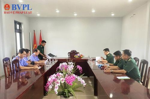Trực tiếp kiểm sát giải quyết tin báo tại Đồn Biên phòng Vĩnh Châu