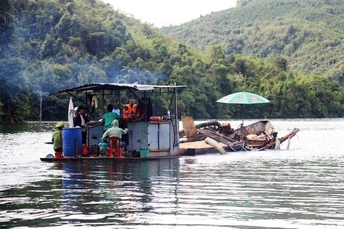 Xử phạt một cá nhân 65 triệu đồng vì khai thác cát trái phép