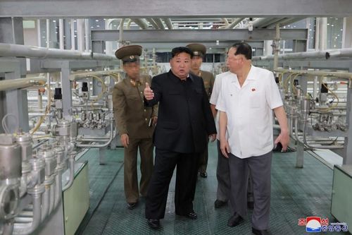 Triều Tiên bất ngờ công khai hình ảnh cơ sở làm giàu uranium