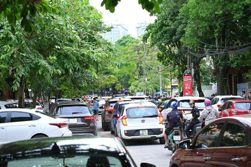 Tiếp tục lưu thông một chiều 24/24 giờ trên tuyến đường Đinh Công Tráng (TP. Vinh)