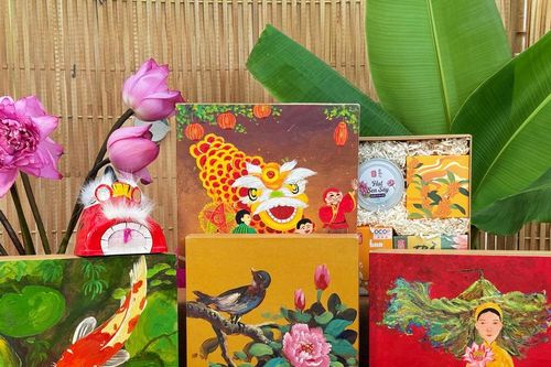 Ăn bánh Trung thu, thưởng trà: Nét đẹp văn hóa của người Việt mỗi dịp trăng Rằm