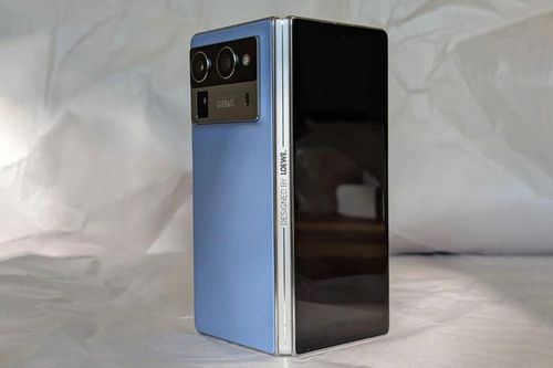 Smartphone màn hình gập tích hợp AI, cấu hình 'khủng', giá chỉ hơn nửa Samsung Galaxy Z Fold6