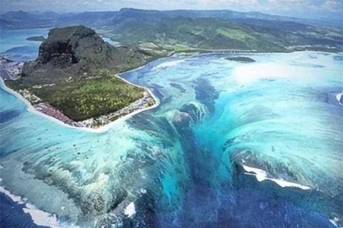 Điều gì xảy ra khi thả một viên gạch ở rãnh đại dương sâu nhất thế giới?