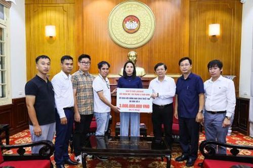 Giao kèo của Tuấn Hưng - Duy Mạnh trở thành hiện thực: 3 tỷ được góp cho đồng bào vùng lũ!