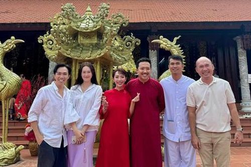 Trấn Thành đi giỗ Tổ nghề một mình, 'đập tan' tin đồn bất hòa với đồng nghiệp