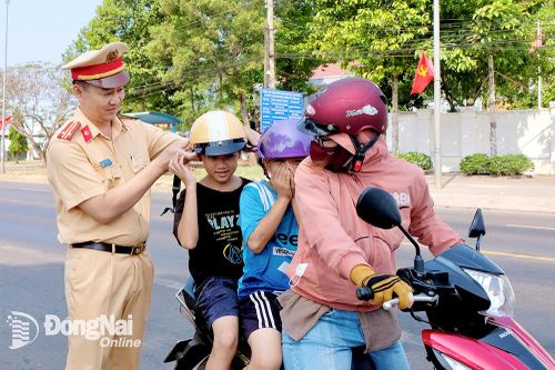 Nhiều quy định mới về bảo vệ trẻ em khi tham gia giao thông