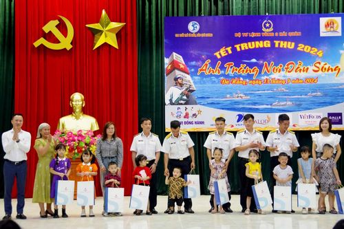 Tết Trung thu 'Ánh trăng nơi đầu sóng' năm 2024