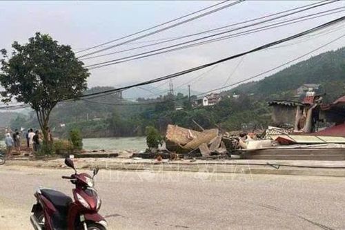 Sạt lở đất sau lũ diễn ra liên tiếp tại Yên Bái