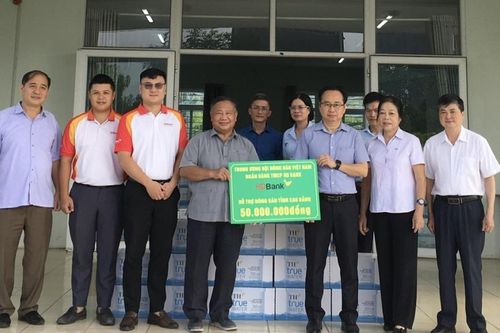Trung ương Hội Nông dân Việt Nam hỗ trợ nhân dân tỉnh Cao Bằng bị thiệt hại do cơn bão số 3