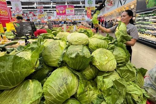Thủ tướng: Không để găm hàng, nâng giá bất hợp lý các mặt hàng thiết yếu sau mưa lũ