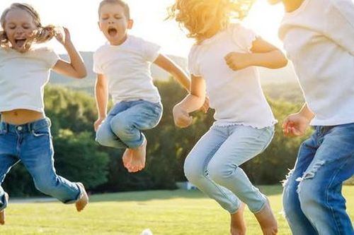 Tập thể dục có giúp kiểm soát dậy thì sớm ở trẻ gái?