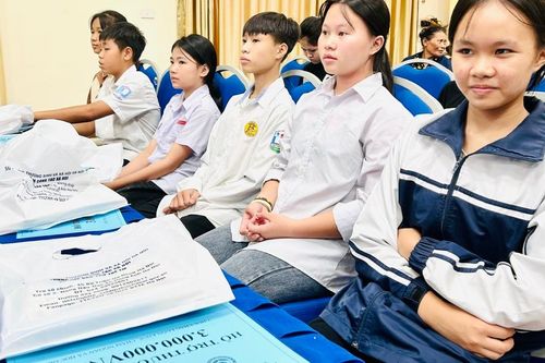 Nhiều trẻ em hoàn cảnh khó khăn được hỗ trợ thường xuyên, cải thiện cuộc sống