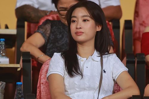 Tin nóng bóng đá Việt 15/9: Hoa hậu Đỗ Mỹ Linh dự khán trận thắng của CLB Hà Nội, Rafaelson tìm cơ hội khoác áo ĐT Việt Nam