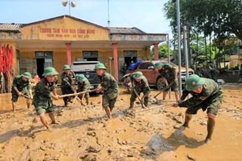 Thắm tình quân dân trong gian khó