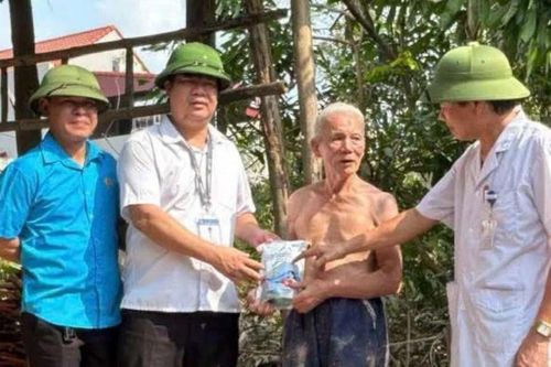 Hơn 16.000 túi thuốc gia đình đã đến với bà con các tỉnh phía Bắc bị ảnh hưởng bởi bão lũ