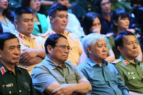 Thủ tướng Phạm Minh Chính dự chương trình trực tiếp về bão lũ