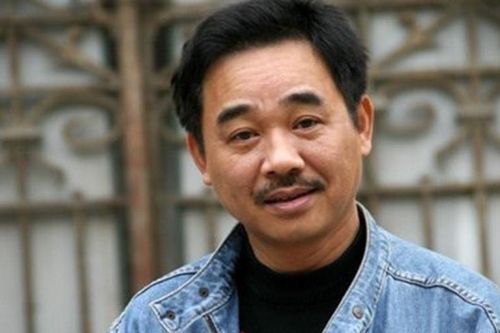 'Ngọc Hoàng' Quốc Khánh tuổi 62 vẫn yêu tự do, không sợ bị nói độc thân