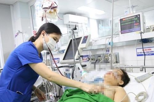 Nạn nhân sạt lở đất đá ở Yên Bái nhập viện nguy kịch, có hoàn cảnh đặc biệt khó khăn