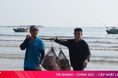Ngư dân Cẩm Xuyên vươn khơi sau những ngày biển động