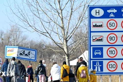 Ba Lan ủng hộ dừng cấp phúc lợi cho đàn ông Ukraine tị nạn ở châu Âu