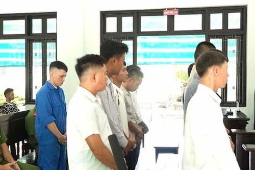Tổ chức đánh bạc và đánh bạc qua mạng, 11 đối tượng trả giá đắt