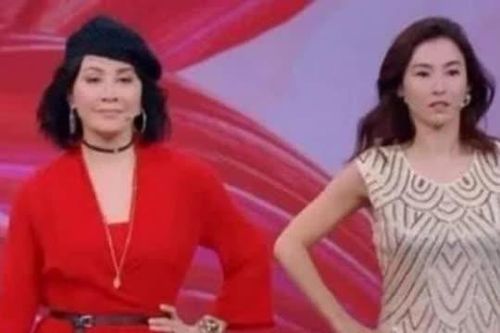 Lưu Gia Linh mỉa mai Trương Bá Chi không có chồng, ai ngờ bị nữ diễn viên đáp trả một câu, kéo cả Vương Phi vào cuộc