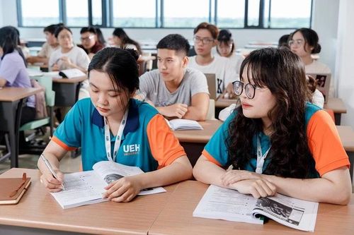Trường Đại học Kinh tế TP. Hồ Chí Minh dành 1 tỷ đồng hỗ trợ sinh viên phía Bắc bị ảnh hưởng bão lũ