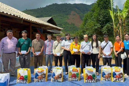 Trung ương Hội Liên hiệp Phụ nữ Việt Nam hỗ trợ nhân dân tỉnh bị thiệt hại do cơn bão số 3