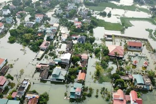 Nam Định: Nước rút chậm, người dân vùng 'lũ' ở Ý Yên mòn mỏi ngày 'trở về'