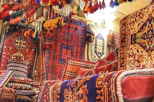 Khám phá vẻ đẹp vượt thời gian của thảm Ba Tư
