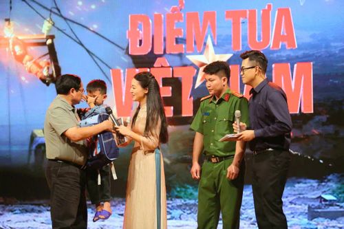 Xúc động với những câu chuyện 'hậu' bão lũ trong chương trình 'Điểm tựa Việt Nam'