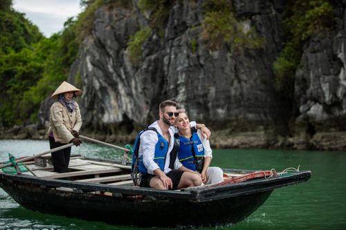 Việt Nam lọt top 10 quốc gia hàng đầu thế giới dành cho khách du lịch