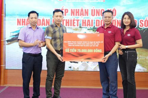 Báo Kinh tế&Đô thị cùng đồng hành chuyển đến người dân vùng lũ tình cảm trân quý của một lưu học sinh